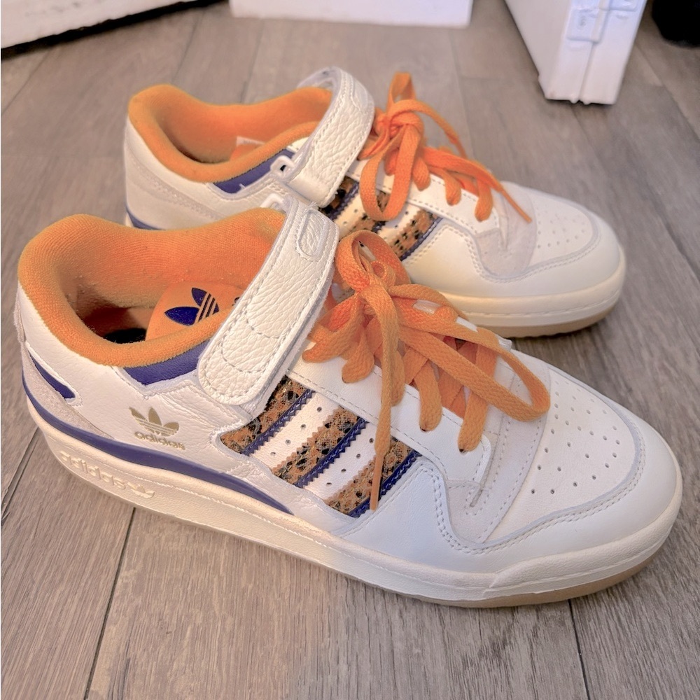 adidas Forum 84 Low-Top Sneakers - US 6